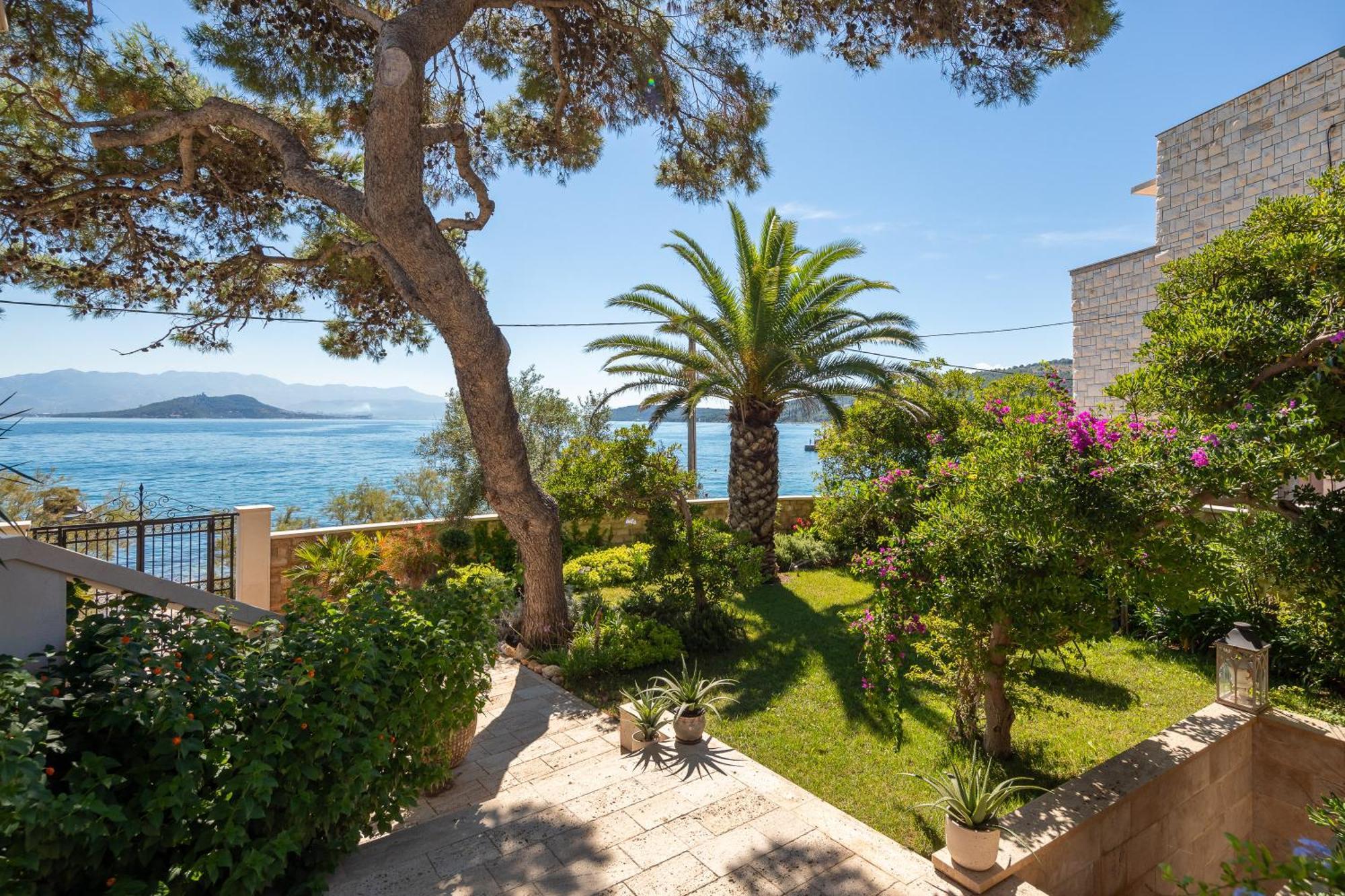 Villa L'Orizzonte Слатине Екстер'єр фото