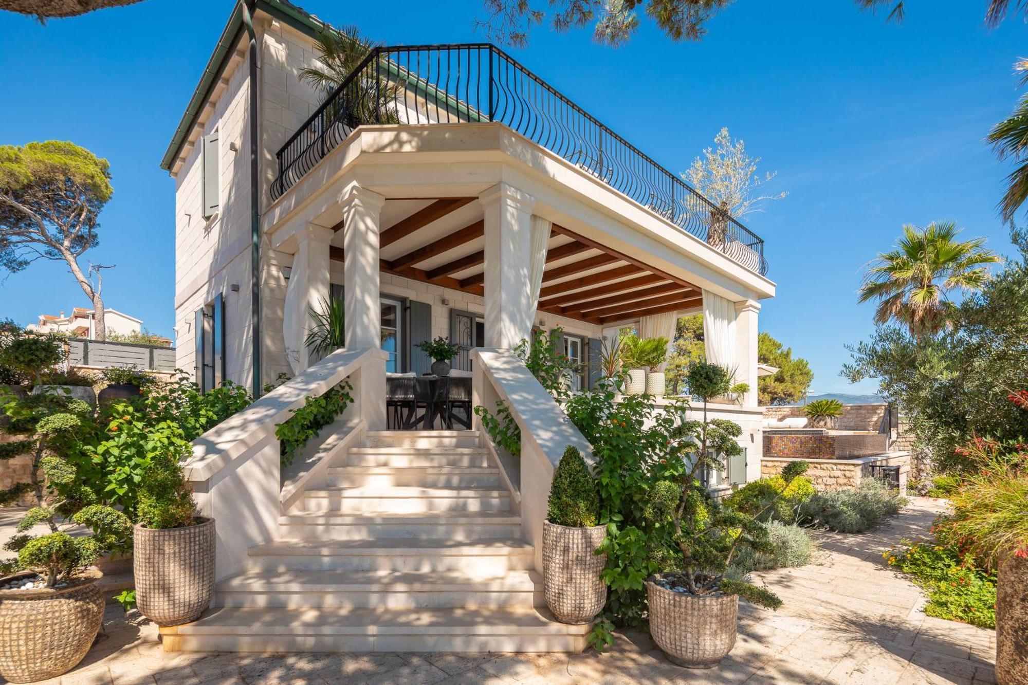 Villa L'Orizzonte Слатине Екстер'єр фото